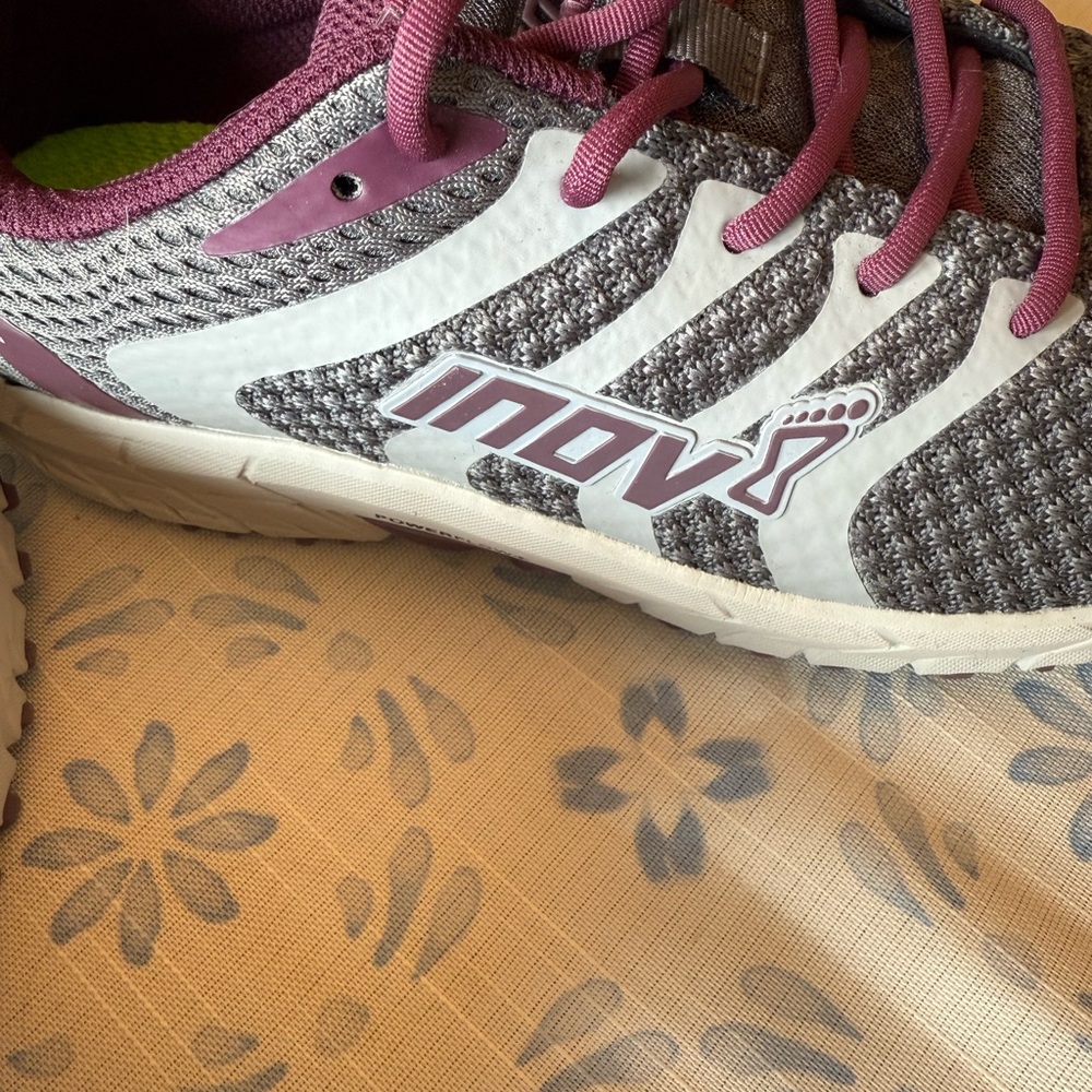 Inov-8 Parkclaw 260 Gray and Purple Athletic Shoes with Mesh Upper - Picture 4 of 6